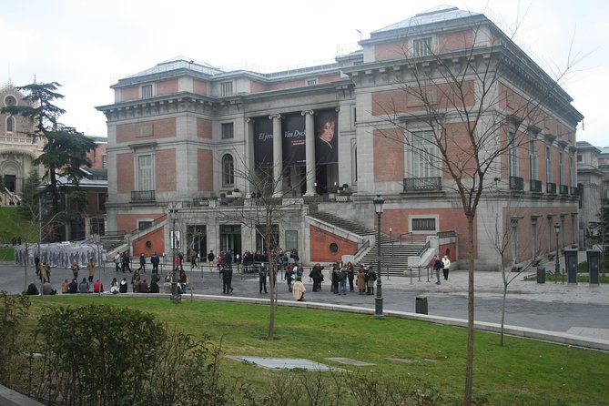 Prado Museum Guided Tour with Skip the Line Ticket in Madrid - Practical details that can affect your day