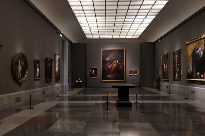 Prado Museum Private Tour in Madrid - Entering the Prado without queue time