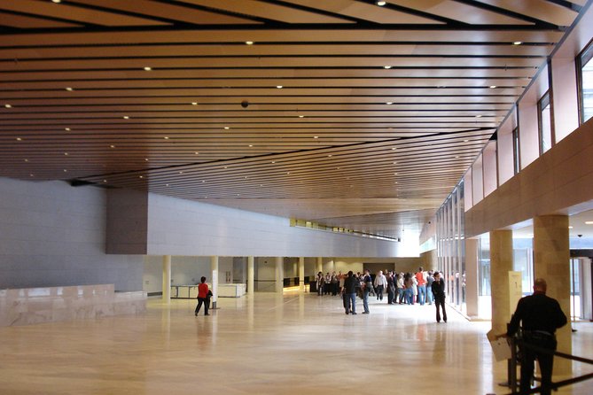 Prado Museum Private Tour in Madrid - Meeting point at Monument to Goya, plus pickup if it helps
