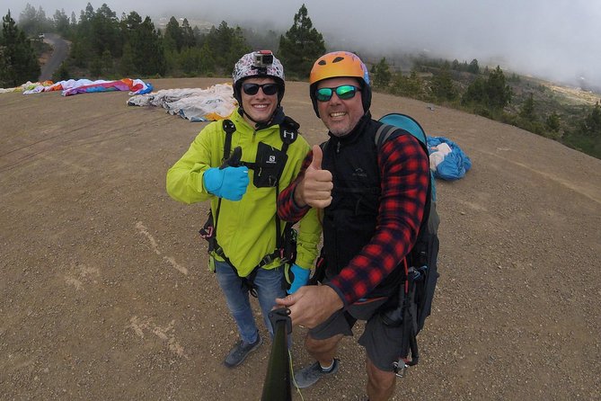 Premium Paragliding in Tenerife : Photos, videos and pickup included - Premium Tandem Paragliding in Tenerife: The Takeoff-to-Floating Moment