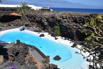 Premium Tour Timanfaya National Park and Cueva de Los Verdes - Timanfaya National Park: skip the lines and watch the geothermal power