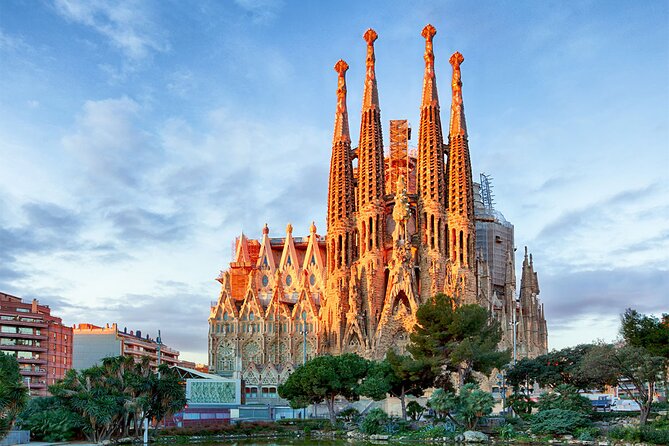 Private Arrival Transfer from El Prat Airport to Central Barcelona - Price and value: $34.54 per person, but what does that buy?