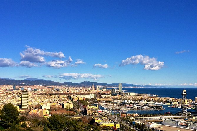 Private Barcelona and Sagrada Familia Tour with Hotel Pick-up - Gothic Quarter walk in Ciutat Vella: narrow lanes, old squares, real atmosphere
