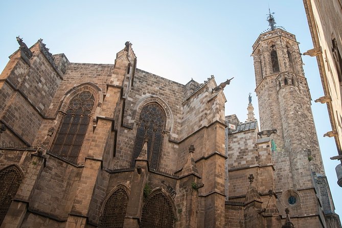 Private Barcelona Old Town and Gothic Quarter Walking Tour - Las Ramblas and La Boqueria: Big-City Theater Meets Food Culture