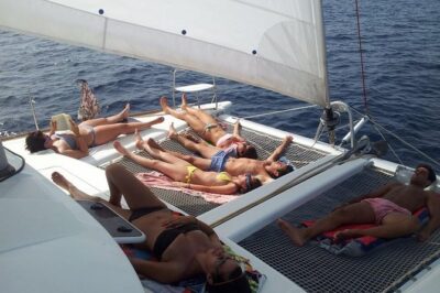 Private Catamaran Beach Hopping in Ibiza - Meeting the captain: where to go and what to expect when you arrive