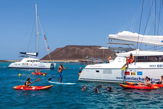 Private Catamaran trips to Lobos Island in Lagoon 400 - Why a Lagoon 400 private catamaran to Lobos makes sense