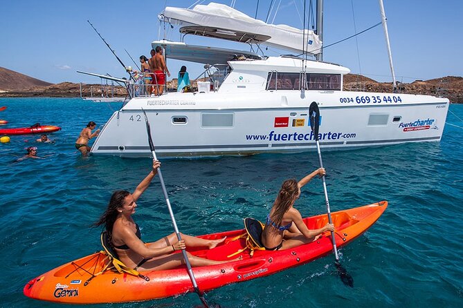 Private Catamaran trips to Lobos Island in Lagoon 400 - Starting your day in Corralejo: meeting point and how pickup works