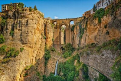 Private Day Trip to Ronda from Malaga with Driver-Guide - Getting oriented in Ronda’s hilltop old town