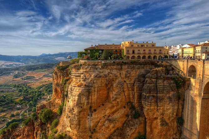 Private Guided Day Trip to the White Villages and Ronda from Seville - Setenil de las Bodegas: Walk Streets That Sit Under Rock