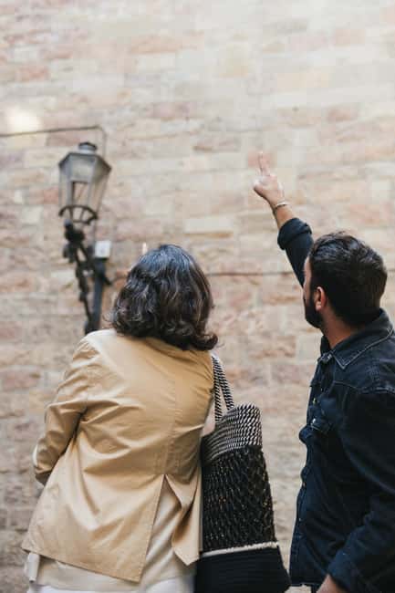 Private Jewish Heritage Journey by Barcelona Dreaming - Starting in Plaça de Sant Jaume: Getting Oriented Fast