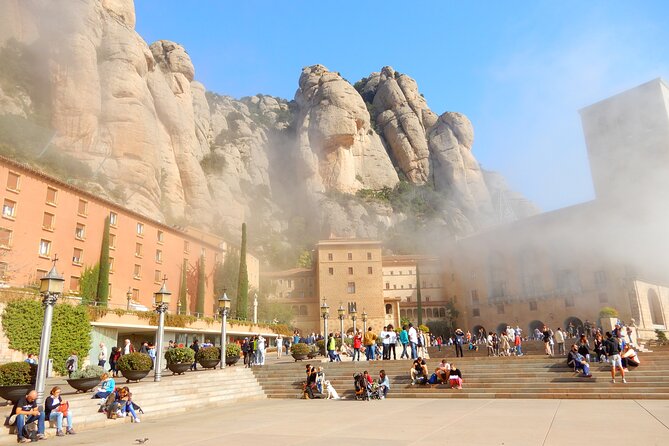 Private Montserrat with Lunch and Wine Tasting from Barcelona - Vilafranca del Penedès: a quieter wine-town detour