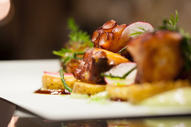 Private Pintxos and Wine Tour in San Sebastián - Pickup and meeting details: when they meet you at your hotel