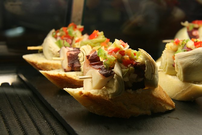 Private San Sebastian Pintxos Tour with Local Guide - Sarriegi Plaza: txakoli, cider, and zurito in the right order