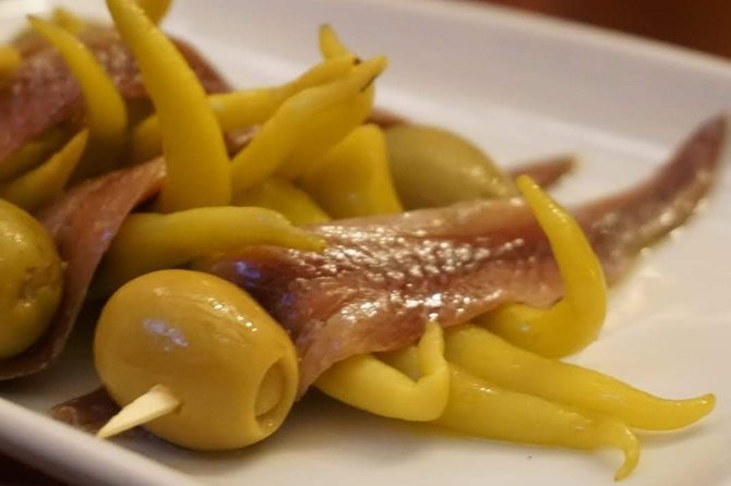 Private San Sebastian Pintxos Tour with Local Guide - Price and logistics: when it feels like a bargain (and when it doesn’t)