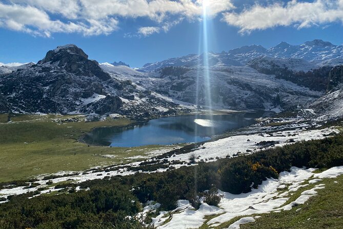 Private Tour from Oviedo to Covadonga, lakes, & sailors villages - Basilica de Santa Maria la Real and the Holy Cave: religion with mountain gravity