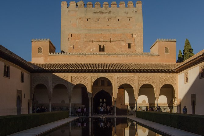 Private Tour to The Alhambra with Nasrid Palaces in Granada - Generalife Gardens: why the gardens are part of the story