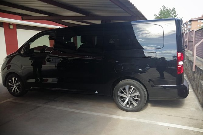 Private Transfer Madrid Barajas Airport to Madrid in Vans up to 7 Passengers - Price and value: when €70 one-way makes sense