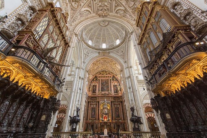 Private Visit Mosque-Cathedral, Jewish quarter, Alcazar and Synagogue - Stop 4: Cordoba Synagogue with included entry