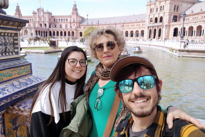 Private Walking Tour Alcazar and Cathedral in Sevilla - Why this private loop is such a smart way to see Seville