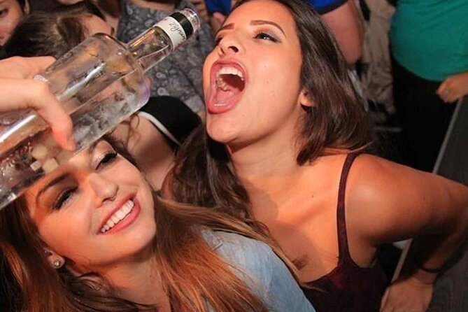 Pub Crawl Barcelona by EVOLVE The BEST night experience - What you’re paying for when the night starts at $24