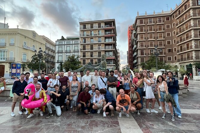 Pub Crawl Tour in Valencia - Stop 1: Plaça del Negret for a confident first hour