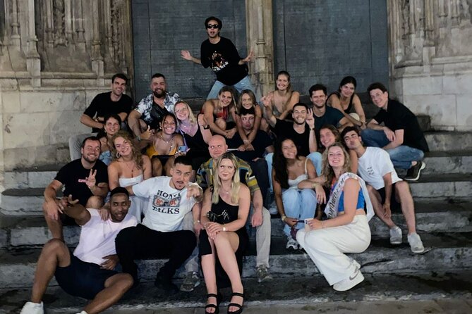 Pub Crawl Tour in Valencia - When the group feels small vs. when it feels big