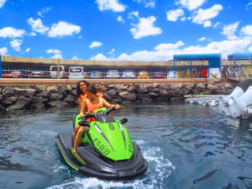 Puerto Colón: Yamaha Jet Ski Tour Along Tenerife's Coast - Getting to the water: Gate 9 and your first 5 minutes