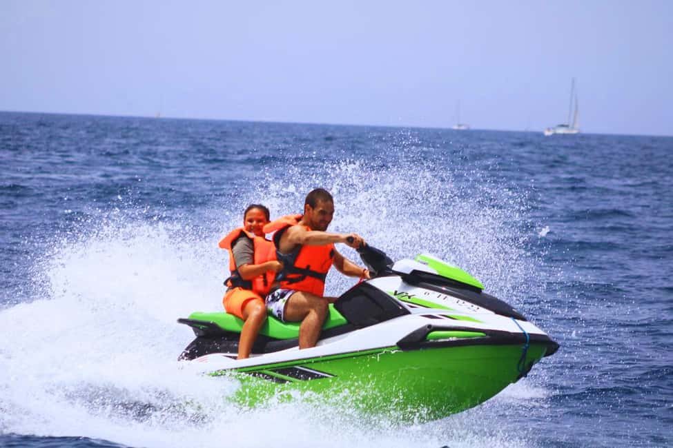 Puerto Colón: Yamaha Jet Ski Tour Along Tenerife's Coast - How the guide controls speed (and why it’s still fun)