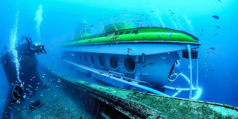 Puerto de la Cruz: Submarine Trip and Beach Stop in Tenerife - Guides, audio, and how the marine narration keeps you focused