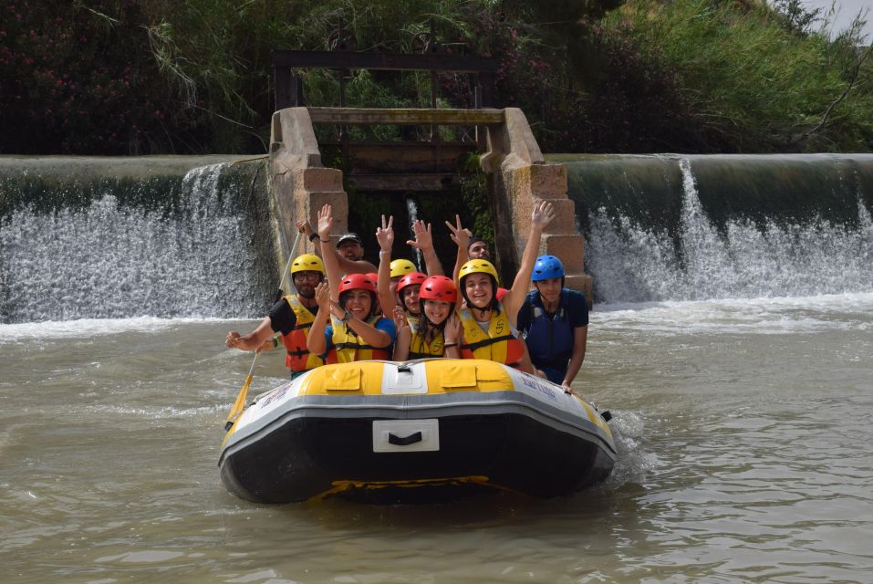 Rafting Adventure in Murcia - Gear, lockers, showers: the “what you get” that changes the day