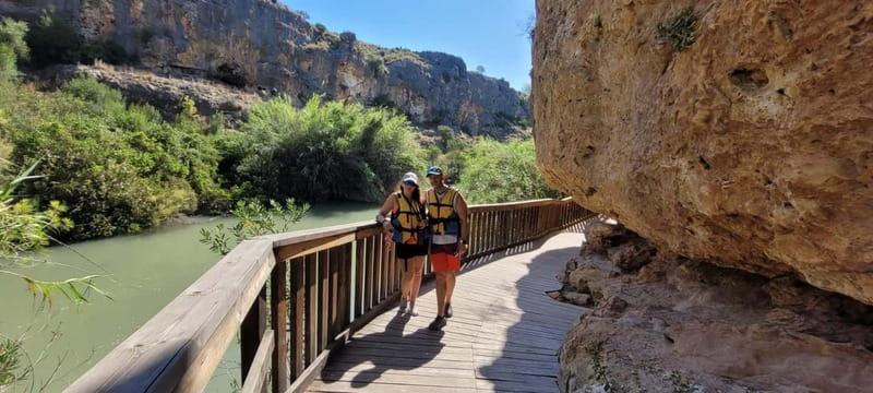 Rafting en Cañón de Almadenes y Cueva Abrigos Rupestres - What to bring (and what to leave behind) for a smooth day