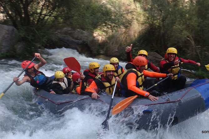 Rafting white water in Montanejos 1h Valencia - Who the guides are and how they keep things safe (without killing the fun)
