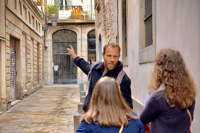 Ramblas, Old Town, Gothic and Gaudi Architecture Walking Tour - Passeig de Gràcia: Modernisme at full volume