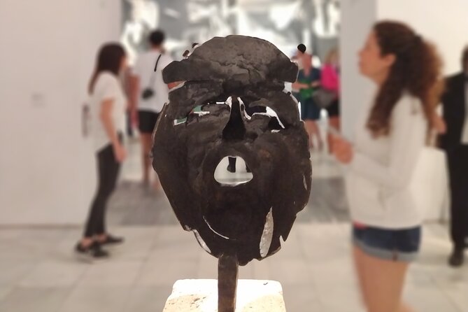 Reina Sofia Museum Small Group Tour -6 people maximum- - Skip the long wait: the value of that ticket
