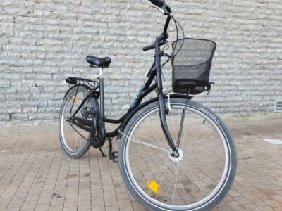 Rent a bike in Malaga - Pick-Up at Ebike Málaga on Calle casas de campos: Where Your Day Starts