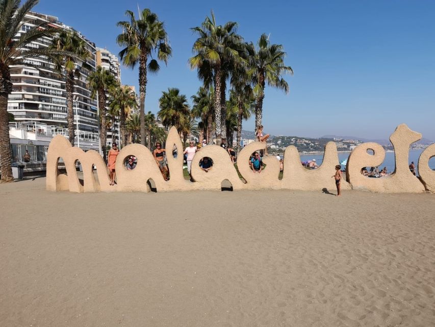 Rent a bike in Malaga - Riding With Gear: How Baskets, Locks, and Helmets Affect Your Day