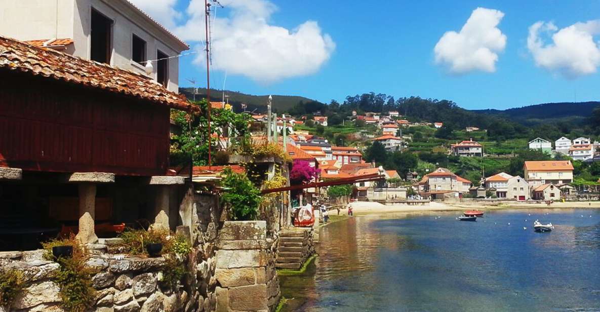 Rías Baixas: Guided Day Tour from Santiago with Boat Ride - Quick takeaways