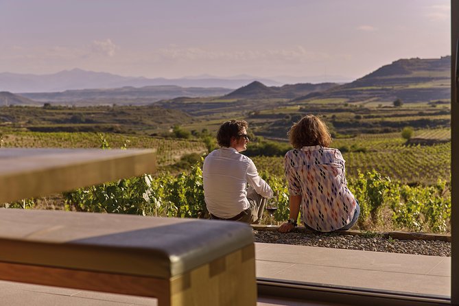 Rioja Wine Tour: 2 Wineries Visit with Tasting from San Sebastian - San Sebastián to La Rioja: the real time commitment