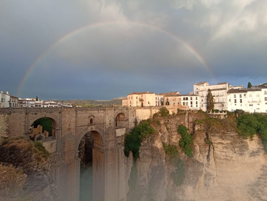 Ronda: Guided Walking Tour with English or Spanish Guide - A tight, effective route: Pl. de la Merced to Plaza España