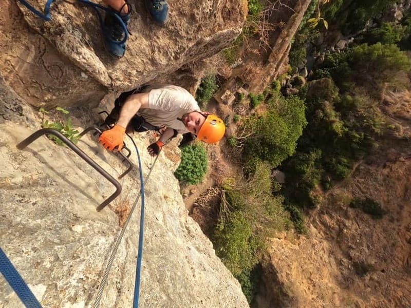 Ronda: Tajo de Ronda Via Ferrata Guided Climbing Tour - Climbing the Tajo: what the route delivers (50 meters up)