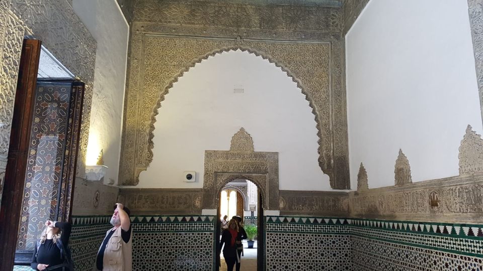 Royal Alcázar of Seville Skip-the-Line Guided Tour - Royal Alcázar skip-the-line: why that express entry is a big deal