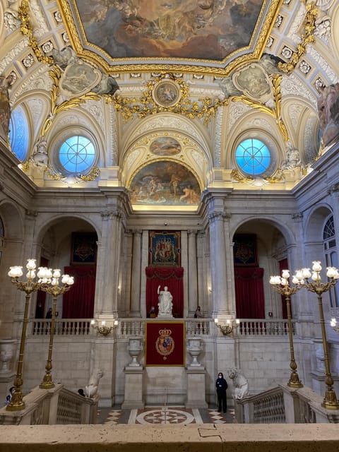 Royal Palace of Madrid Guided Tour Small Group or Private - The Royal Family Story: How the Guide Turns Rooms into Meaning