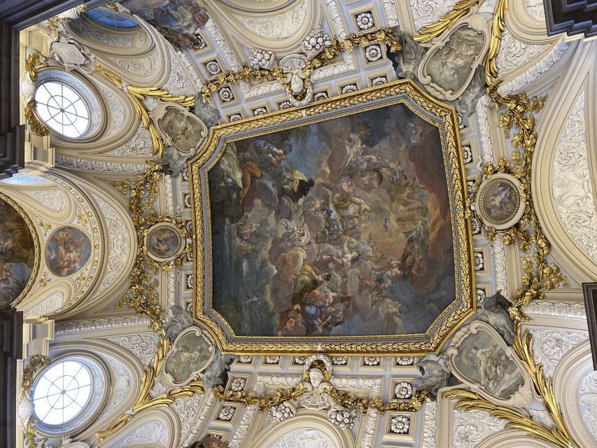 Royal Palace of Madrid Guided Tour Small Group or Private - One-Day Palace Reality Check: Security, Families, and Noise