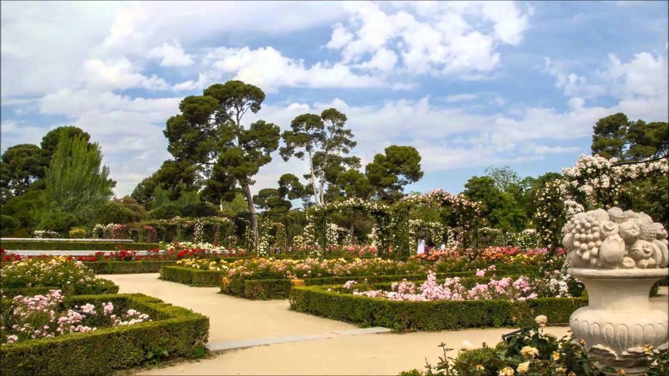 Royal Palace of Madrid Skip-the-Line and Retiro Park Tour - The walk back to the city and the tapas option at Casa Ciraco