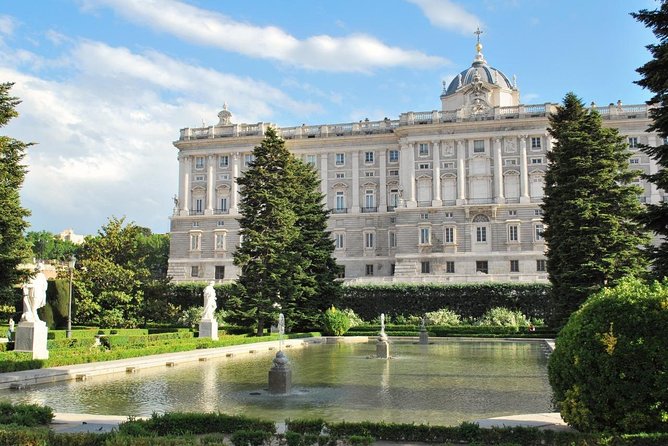 Royal Palace & Prado Museum Skip the Line Guided Tour - Group size, headsets, and the one technical thing to watch