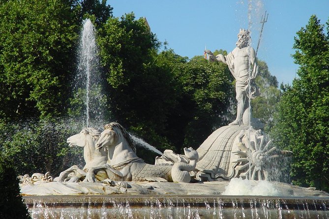 Royal Palace & Prado Museum Skip the Line Guided Tour - Pace and walking distance: bring the right day