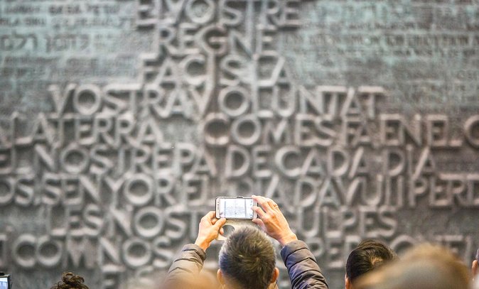 Sagrada Familia Fast Track Guided Tour - Timing and Group Size: Why This Works for First-Timers