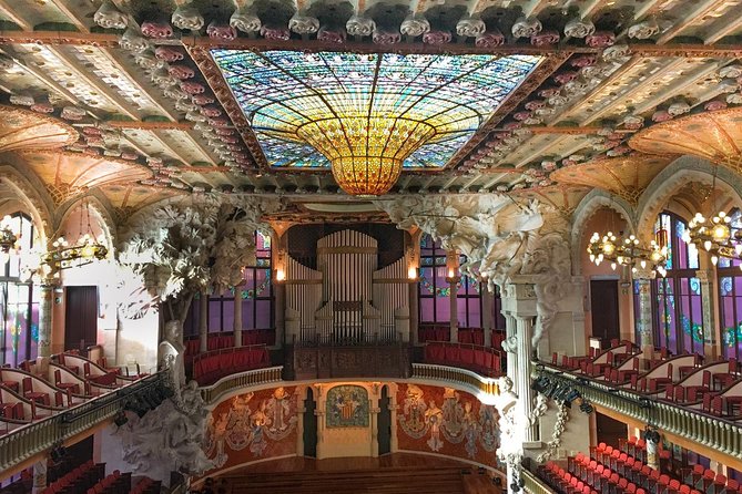 Sagrada Familia & Gaudi Tour Private or Small Group with Tickets - The Old Town-to-Eixample route: stops that actually teach you something