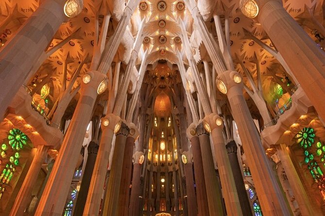 Sagrada Familia : Guided tour inside Skip the line! - Stop 2: Inside the central ship—light, stained glass, and a forest ceiling