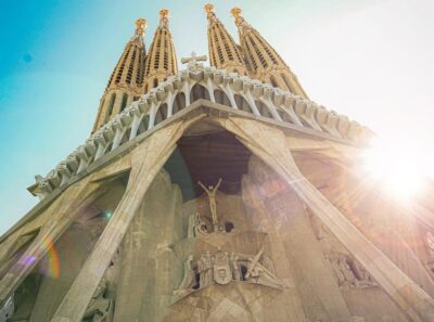 Sagrada Familia Guided Tour with Skip-the-Line Entry Ticket - Meeting at Access A: avoid the awkward start